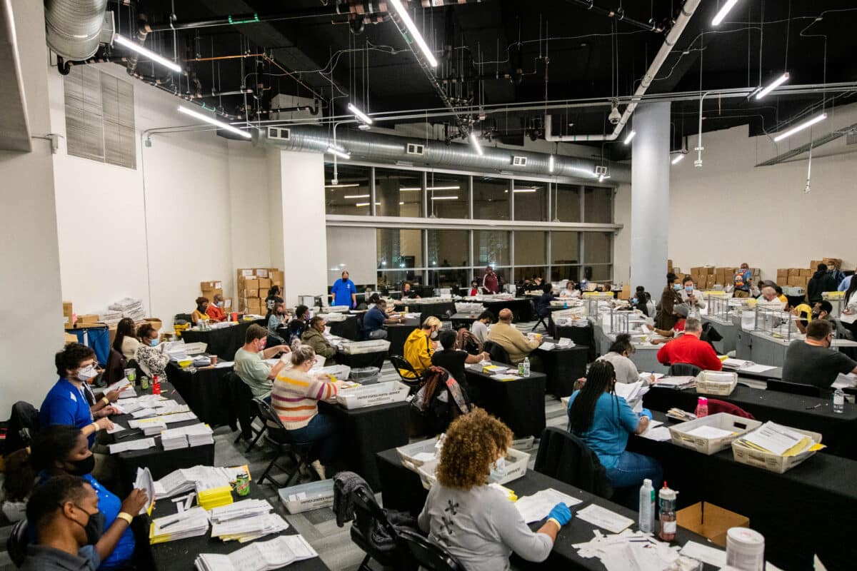 Georgia Recount Uncovers 2,600 Uncounted Ballots in One
County, Most for Trump 1