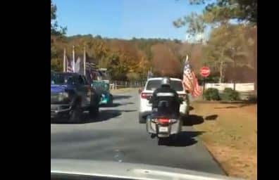 Georgia Patriots Hold Car Parade Outside of Secretary of
State Brad Raffensperger’s Home (VIDEO) 1