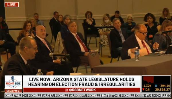 VIDEO: Anonymous Email from Arizona Tech Worker Alleges
35,000 Votes Were Given to Democrats in Pima County — Was Told
During Sept. 10 Meeting (VIDEO) 1