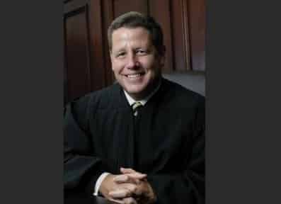 BREAKING GEORGIA UPDATE: Judge Issues Restraining Order for
10 Days Preventing Defendants from Destroying or Erasing Dominion
Voting Machines 1