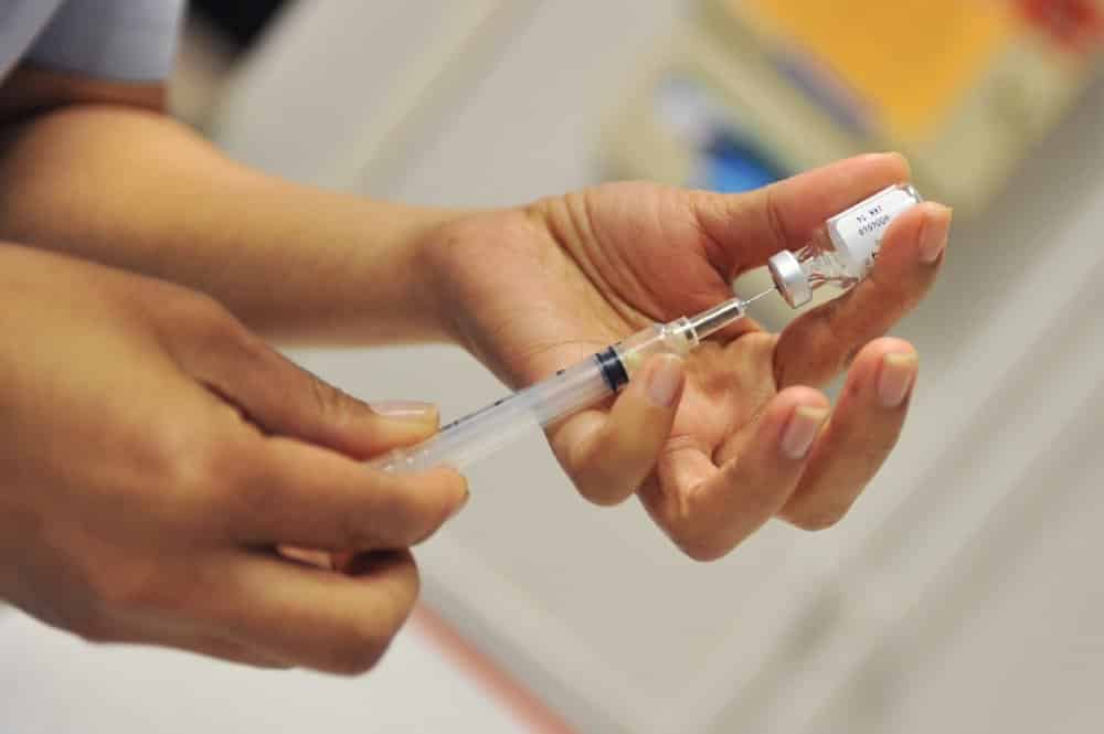 FDA Votes To Recommend Pfizer Vaccine For Emergency
Use 1