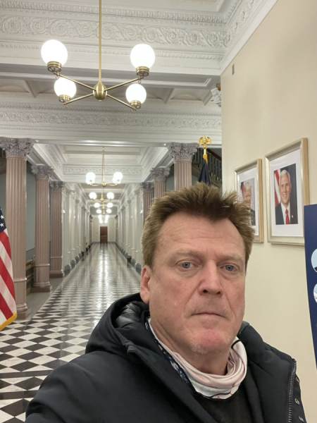 “Betrayed From Within”: Patrick Byrne Blasts White House
Staff After Attending Election Meeting With President Trump, Sydney
Powell and Gen. Flynn 1