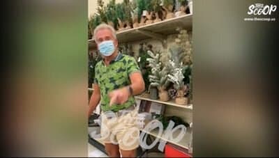 Man Aggressively Harasses Woman For Not Wearing Mask At
Arizona Hobby Lobby 1