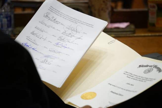 Texas electors urge Mich., Wis., Ga., Pa., lawmakers to
instate new electors, reject election tally 1
