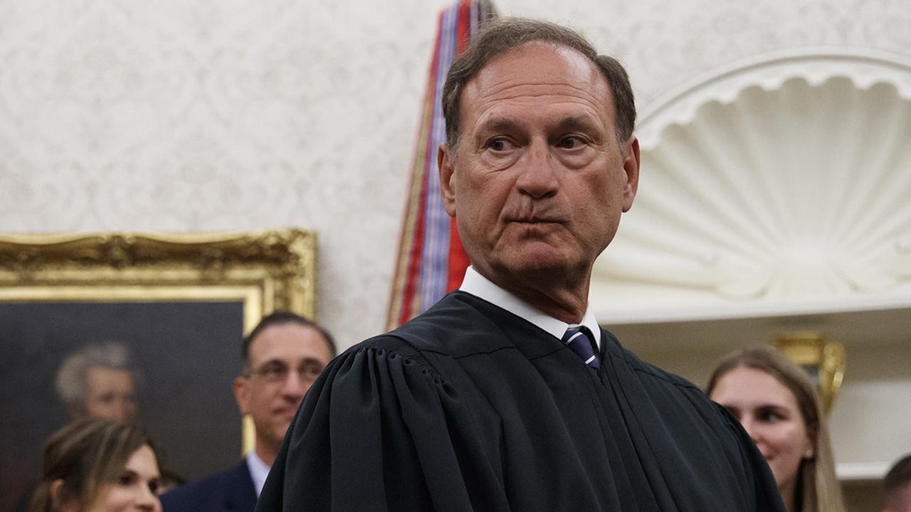 Alito Moves Up Deadline For Supreme Court Briefing In
Pennsylvania Case, Bringing Within 'Safe Harbor' Window To
Intervene 1