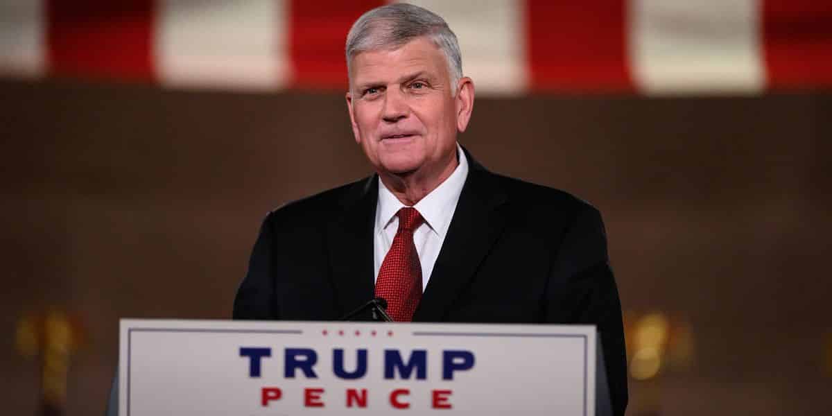 Franklin Graham casts 'shame' on House Republicans who voted
to impeach Trump, likens them to Judas 1