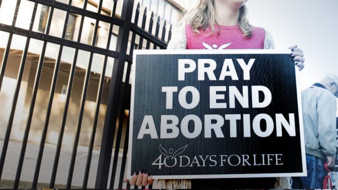 German Pro-Life Group Challenges Officials Who Banned Prayer
Outside Abortion Counseling Facility 1