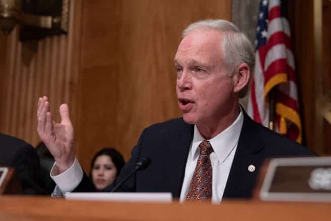 GOP Sen. Johnson to force clerks to read bill, delay relief
vote 1