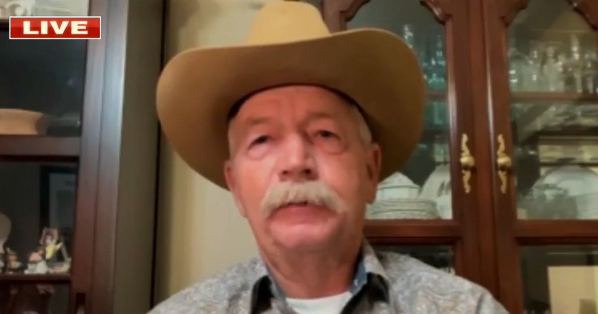 Arizona Rancher Issues Major Warning About Situation at
Southern Border 1