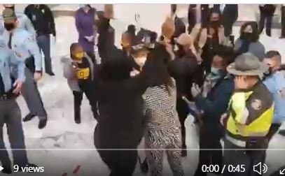 INSURRECTION! – Angry Democrats Confront Police at Georgia
State Capitol After Lawmakers Pass Bill Requiring Voter ID for
Absentee Voters (VIDEO) 1