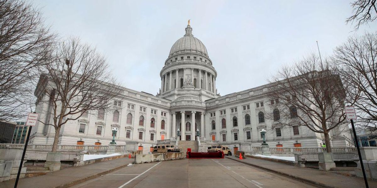 Wisconsin lawmakers authorize investigation into the 2020
presidential election 1