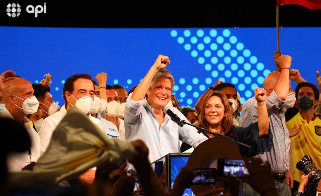 Ecuadorean Millionaire Wins Presidential Election: U.S.
Gains; The Poor Lose 1