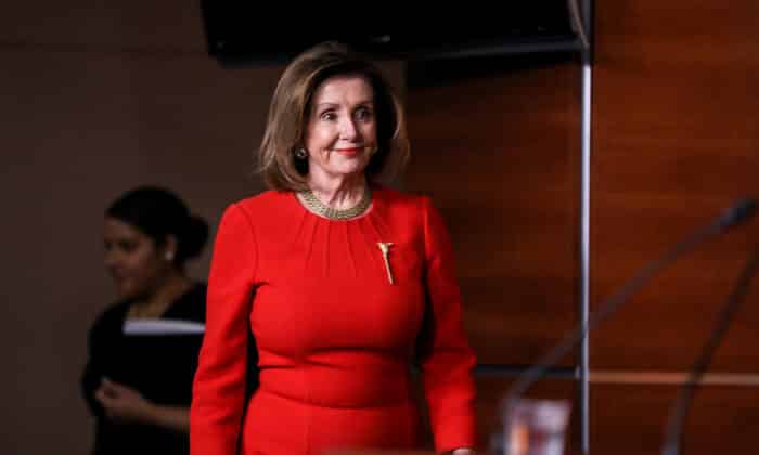 Pelosi Should Reject Bid to Overturn Iowa Congressional
Election Won by GOP Rep: Official 1