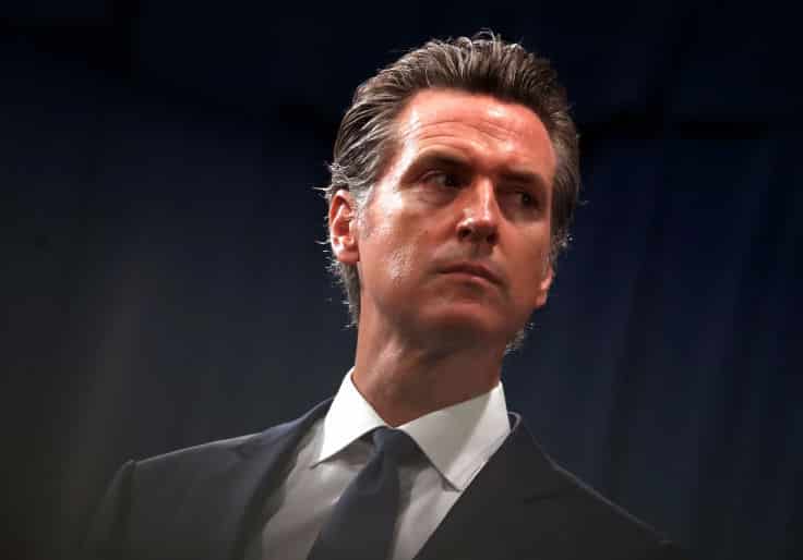 California’s Unemployment-Claim Backlog Grows as Embattled
Gov Newsom Faces Reelection 1