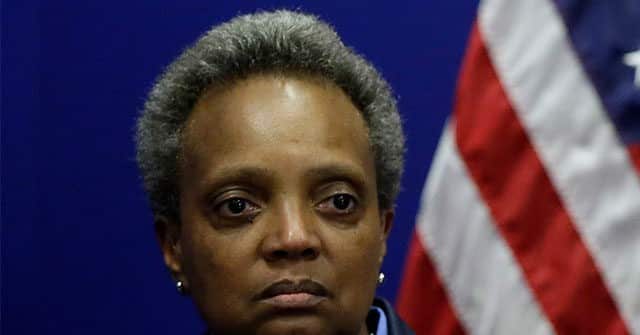 Chicago Police Union Issues Vote of 'No-Confidence' in Mayor
Lori Lightfoot 1
