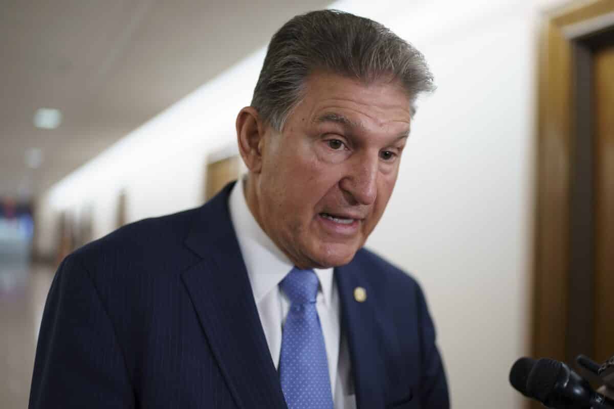 Sen. Joe Manchin Weighs Running for Re-Election After Saying
He Wouldn’t 1