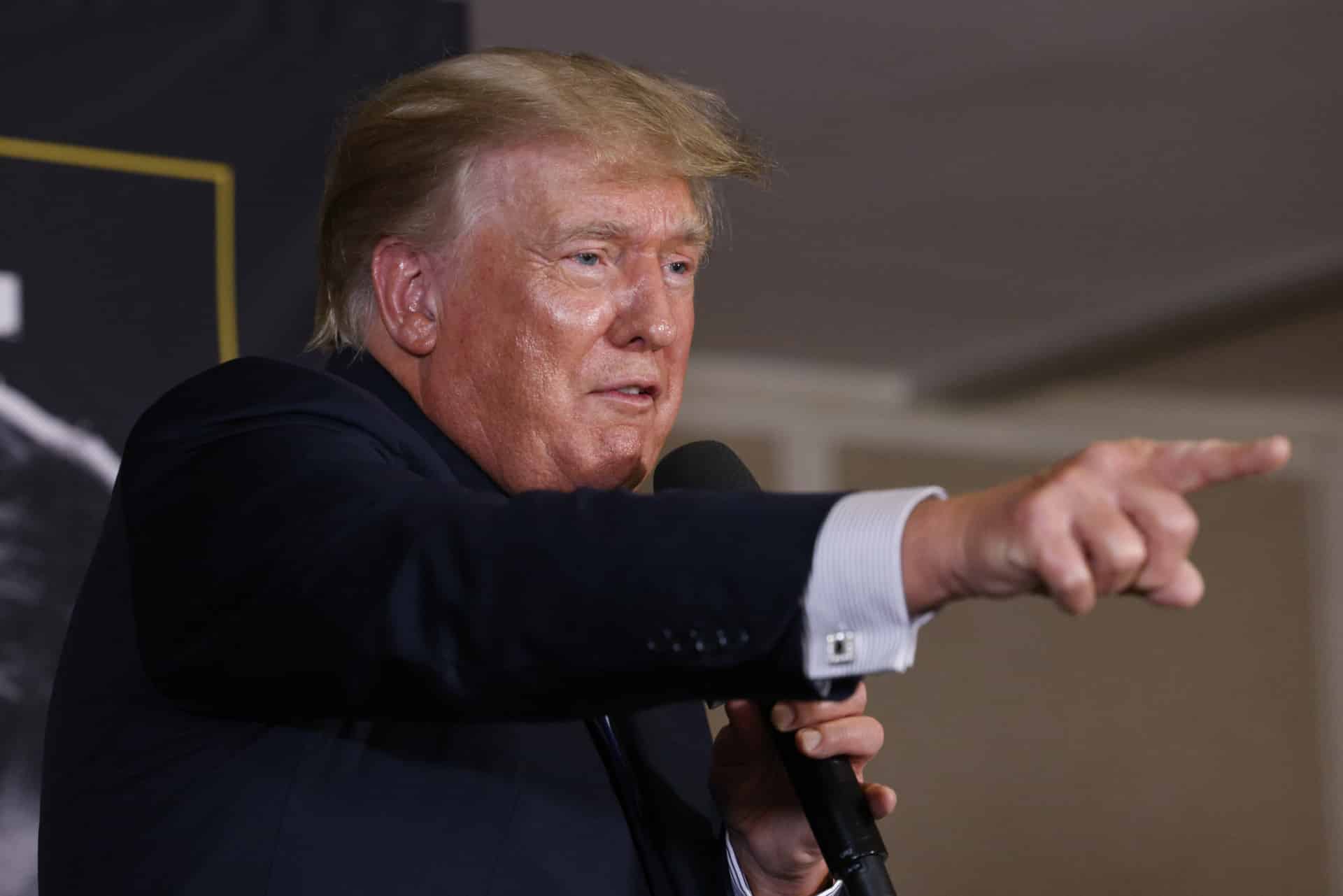 Poll: Majority GOP Voters Support Trump in Hypothetical 2024
Scenario 1