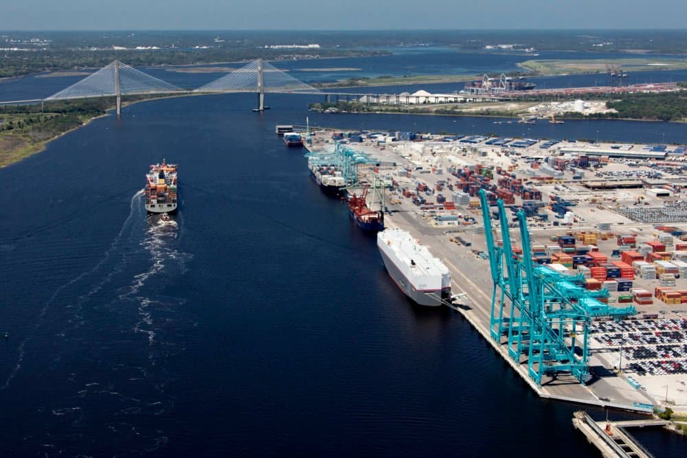 DeSantis Invites Shipping Companies To Florida Ports As
Vessels Idle In California Backlogs 1