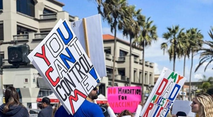 1000s Of California Parents Join In Statewide Walkout
Against Vaccine Mandate For Students 1