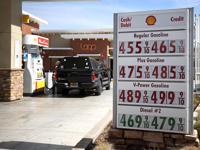 Poll: Overwhelming Majority of Voters Worry About Inflation,
Gas Prices Under Biden 1
