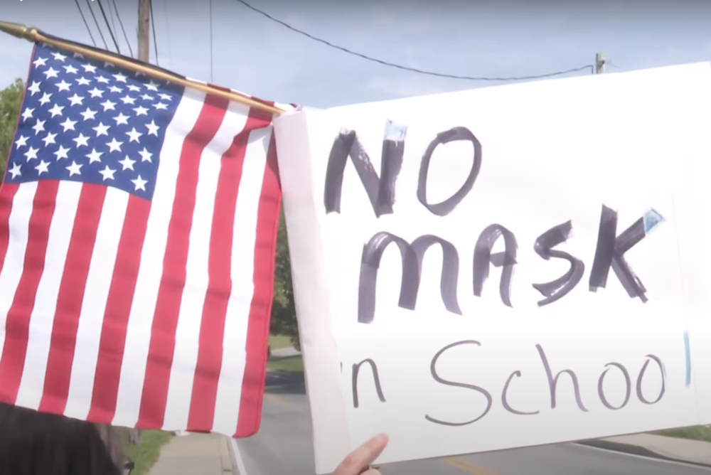 Arizona School District Colluded With Law Enforcement To
Shut Up Parents 1