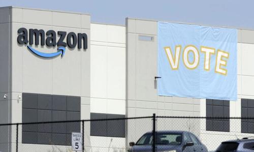 Alabama Amazon Warehouse Workers To Revote On Forming Union,
Labor Board Official Orders 1