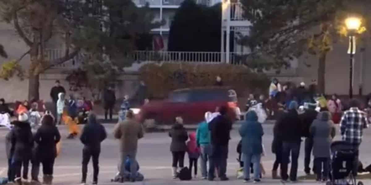 BREAKING: 'Mass casualty incident' reported in Waukesha,
Wisconsin after car plows through Christmas parade 1
