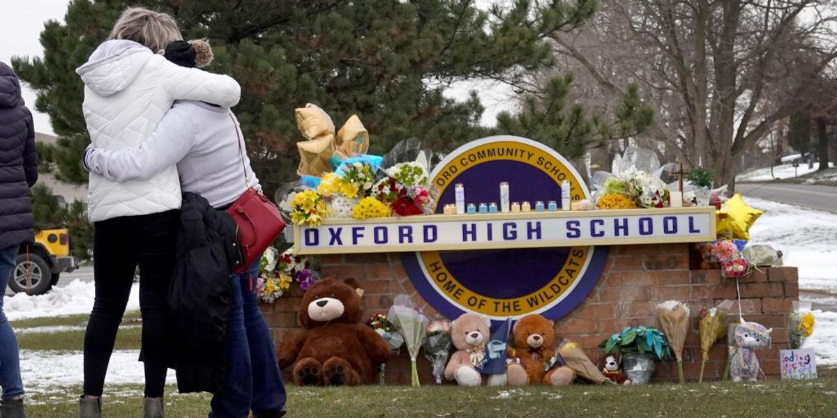 Parents of suspected Michigan high school shooter charged in
mass shooting; prosecutor says they 'contributed to this
tragedy' 1