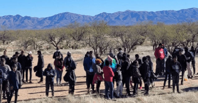70 Unaccompanied Migrant Minors Found near Border in
Arizona 1